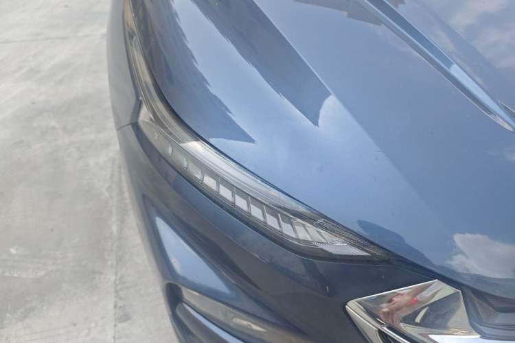 Used Wuling Victory 2022 1.5T CVT Flagship Edition Right Front Headlight