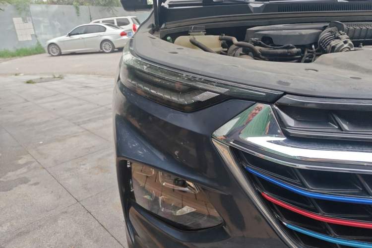 Used Wuling Victory 2022 280T 1.5T CVT Flagship Edition Right Front Headlight