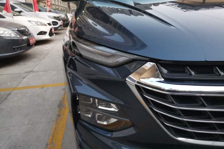Used Wuling Victory 2022 280T 1.5T CVT Flagship Edition Right Front Headlight