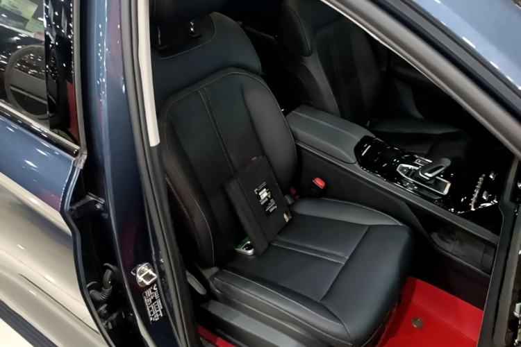 Used Wuling Victory 2022 Revised Version 280T 1.5T CVT Flagship Edition Right Front Seat
