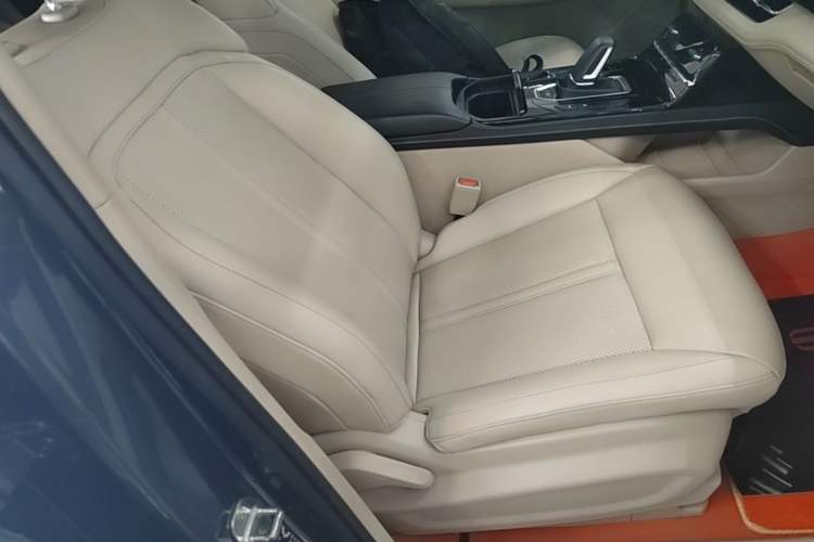 Used Wuling Victory 2022 280T 1.5T CVT Flagship Edition Right Front Seat