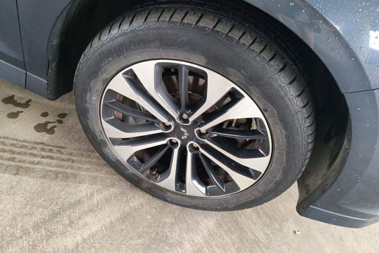 Used Wuling Victory 2022 280T 1.5T CVT Flagship Edition Right Front Wheel Hub