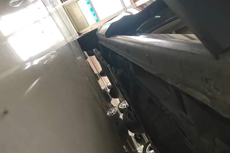 Used Wuling Victory 2022 280T 1.5T CVT Flagship Edition Right Side Sill