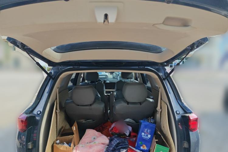 Used Wuling Victory 2022 280T 1.5T CVT Flagship Edition Trunk