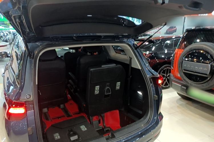 Used Wuling Victory 2022 Revised Version 280T 1.5T CVT Flagship Edition Trunk