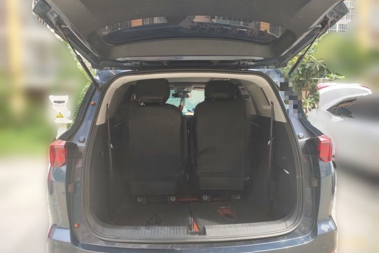 Used Wuling Victory 2022 280T 1.5T CVT Flagship Edition Trunk