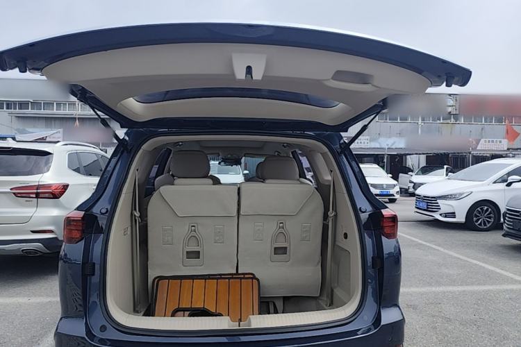 Used Wuling Victory 2022 280T 1.5T CVT Flagship Edition Trunk