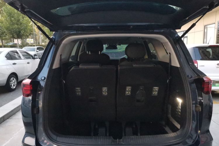 Used Wuling Victory 2022 280T 1.5T CVT Flagship Edition Trunk