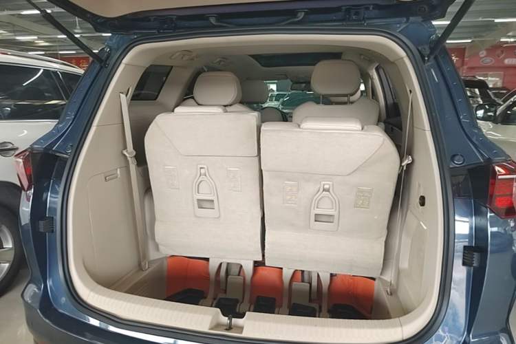 Used Wuling Victory 2022 280T 1.5T CVT Flagship Edition Trunk