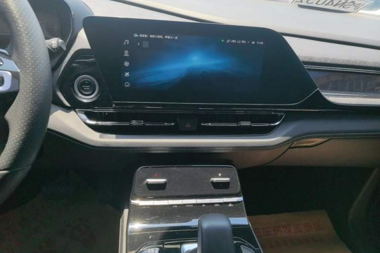 Used Wuling Victory 2022 280T 1.5T CVT Flagship Edition Audio And AC Panel