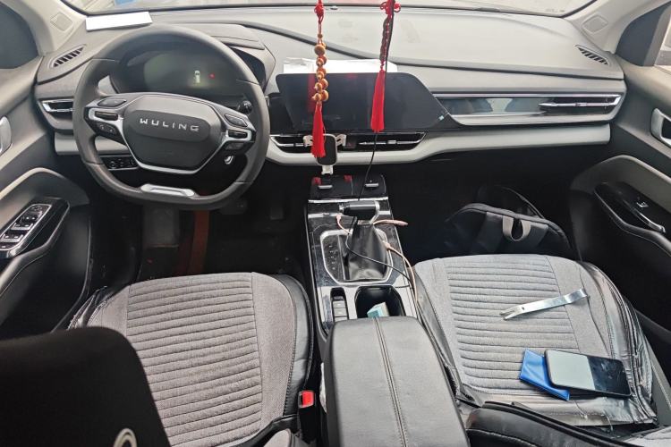 Used Wuling Victory 2022 1.5T CVT Elite Version Center Console