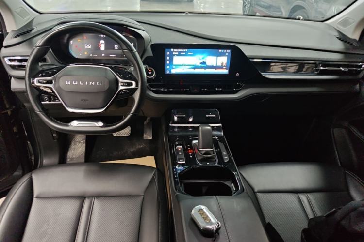 Used Wuling Victory 2022 280T 1.5T CVT Flagship Edition Center Console