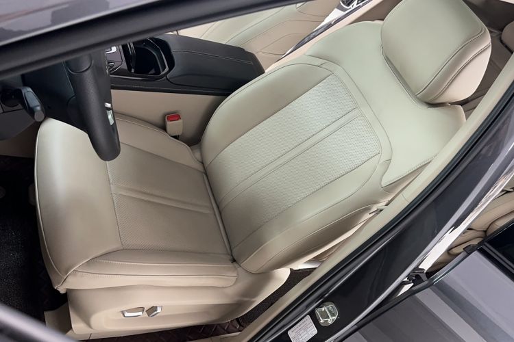 Used Wuling Victory 2022 280T 1.5T CVT Flagship Edition Left Front Seat