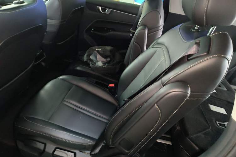 Used Wuling Victory 2022 280T 1.5T CVT Flagship Edition Left Rear Seat