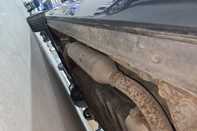 Used Wuling Victory 2022 280T 1.5T CVT Flagship Edition Left Side Sill