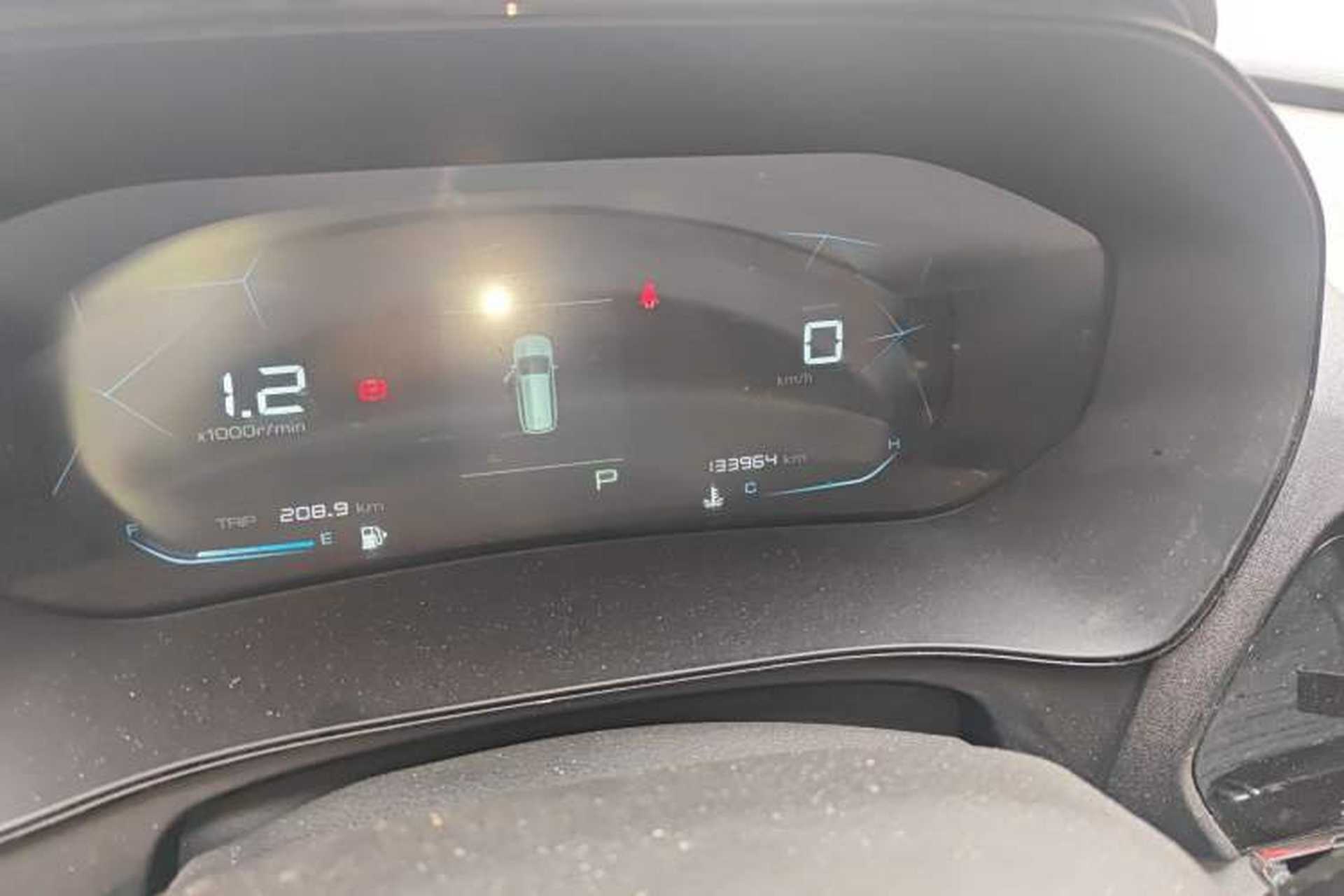 Used Wuling Victory 2022 1.5T CVT Elite Version Odometer Close Up