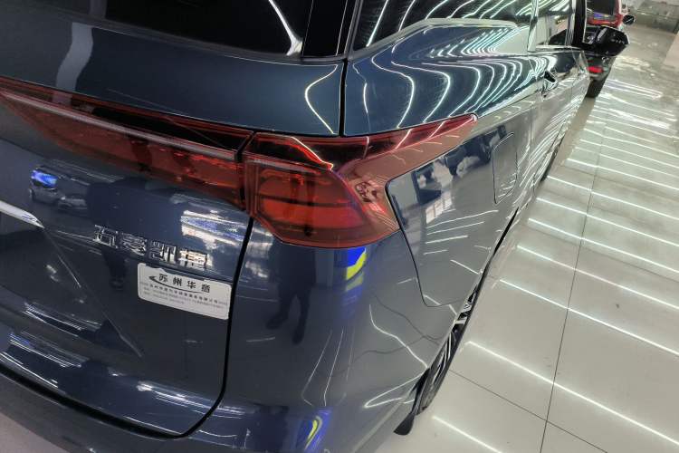 Used Wuling Victory 2022 280T 1.5T CVT Flagship Edition Right Rear Taillight