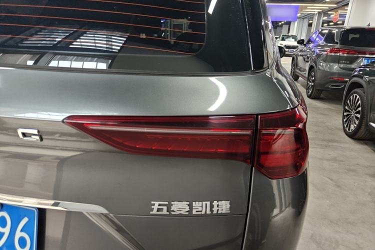 Used Wuling Victory 2022 280T 1.5T CVT Flagship Edition Right Rear Taillight
