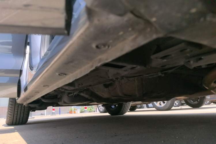 Used Wuling Victory 2022 280T 1.5T CVT Flagship Edition Right Side Sill