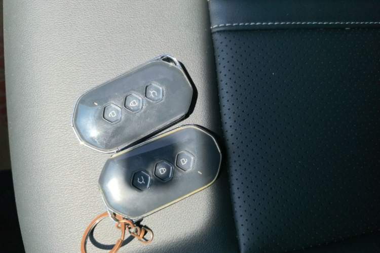 Used Wuling Victory 2022 280T 1.5T CVT Flagship Edition Vehicle Key
