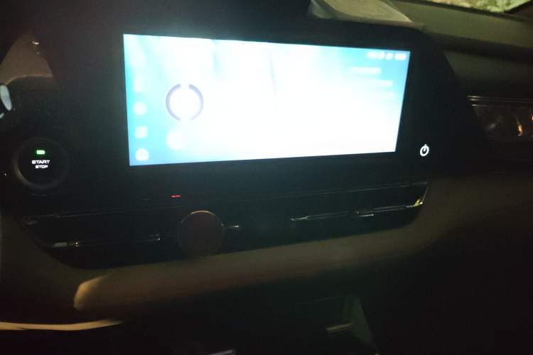 Used Wuling Victory 2022 280T 1.5T CVT Flagship Edition Audio And AC Panel