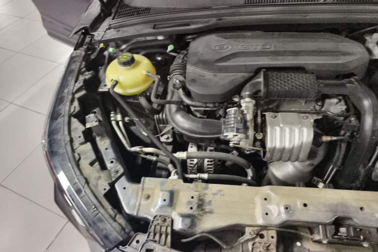 Used Wuling Victory 2022 280T 1.5T CVT Flagship Edition Engine Bay Right