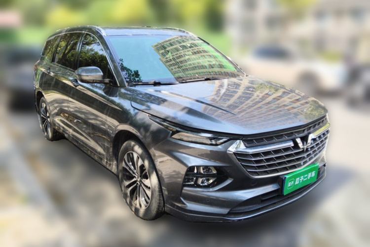 Used Wuling Victory 2022 1.5T CVT Flagship Edition Front Right 45 Deg