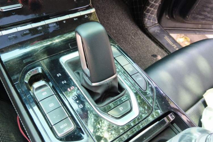 Used Wuling Victory 2022 1.5T CVT Flagship Edition Gear Lever