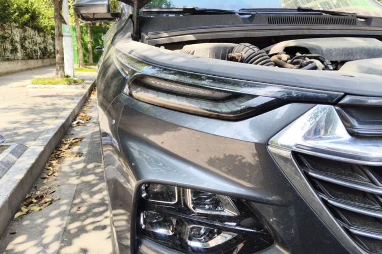 Used Wuling Victory 2022 1.5T CVT Flagship Edition Right Front Headlight