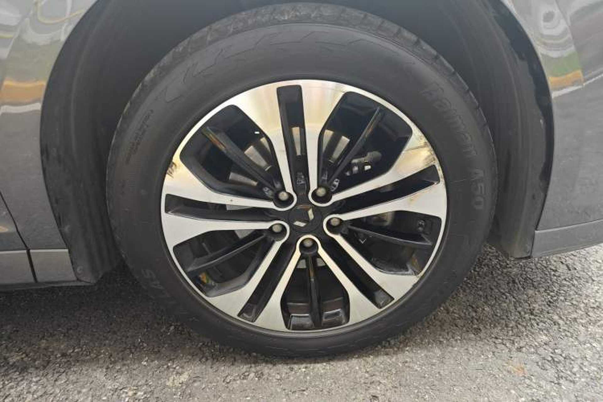 Used Wuling Victory 2022 280T 1.5T CVT Flagship Edition Right Front Wheel Hub