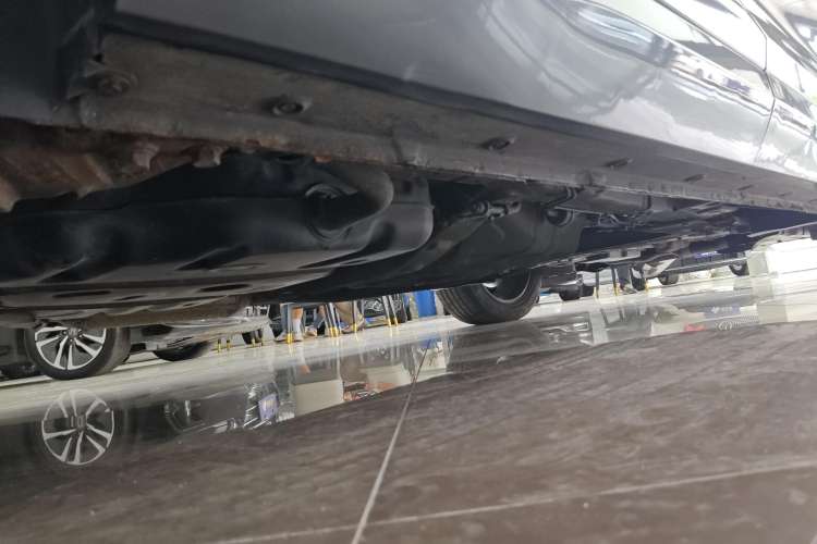 Used Wuling Victory 2022 280T 1.5T CVT Flagship Edition Right Side Sill
