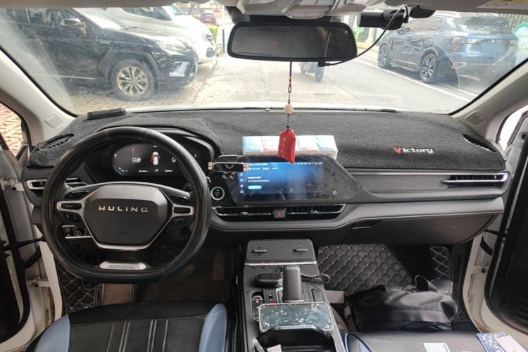 Used Wuling Victory 2022 280T 1.5T CVT Flagship Edition Center Console