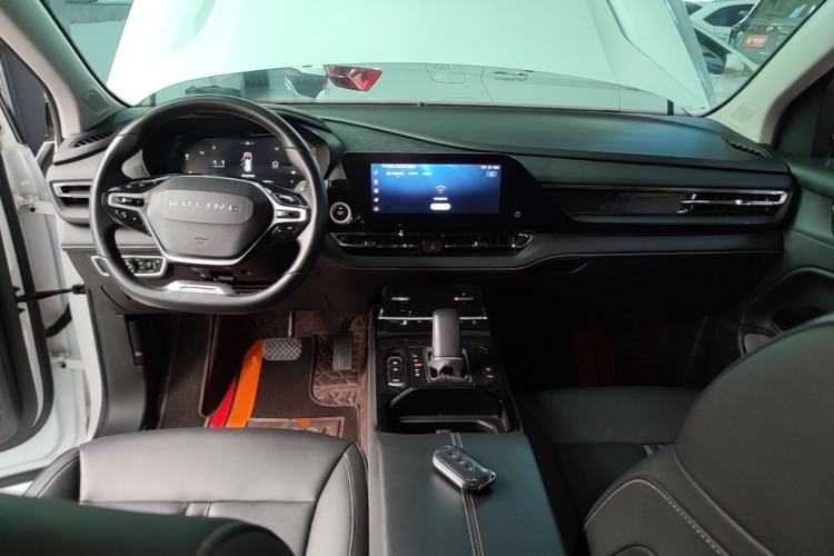 Used Wuling Victory 2022 280T 1.5T CVT Flagship Edition Center Console