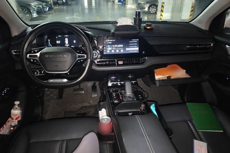 Used Wuling Victory 2022 280T 1.5T CVT Flagship Edition Center Console