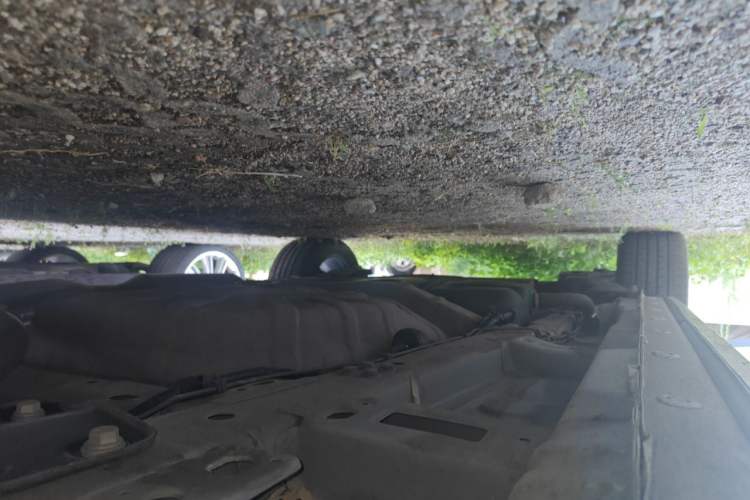 Used Wuling Victory 2022 Revised Version 280T 1.5T CVT Flagship Edition Chassis Front Right