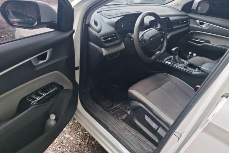 Used Wuling Victory 2022 1.5T CVT Elite Version Driver Seat