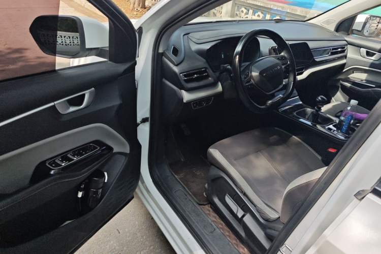 Used Wuling Victory 2022 1.5T Manual Elite Edition Driver Seat