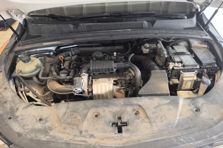 Used Wuling Victory 2022 280T 1.5T CVT Flagship Edition Engine Bay