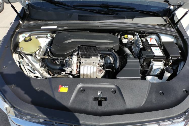 Used Wuling Victory 2022 280T 1.5T CVT Flagship Edition Engine Bay