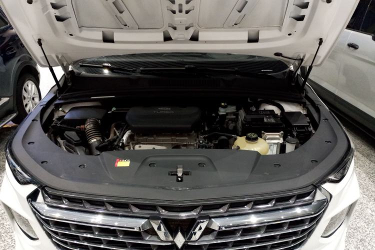 Used Wuling Victory 2022 1.5T CVT Elite Version Engine Bay
