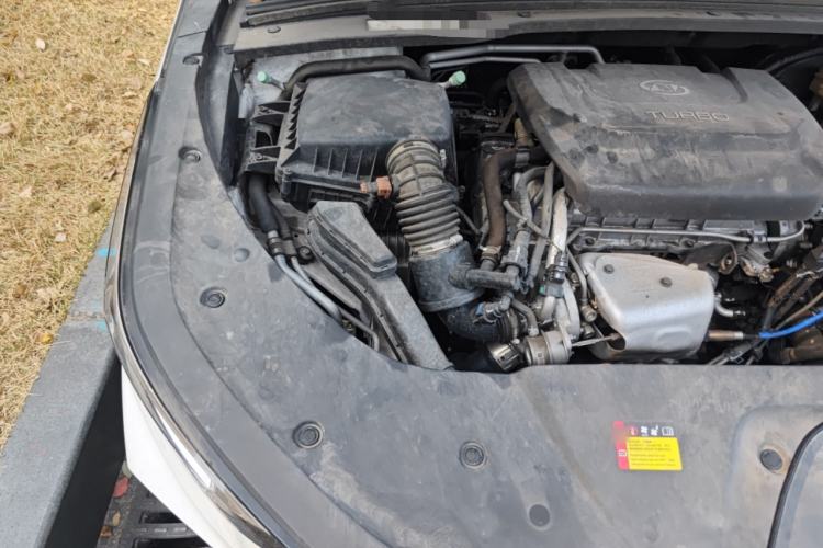 Used Wuling Victory 2022 1.5T Manual Elite Edition Engine Bay Right