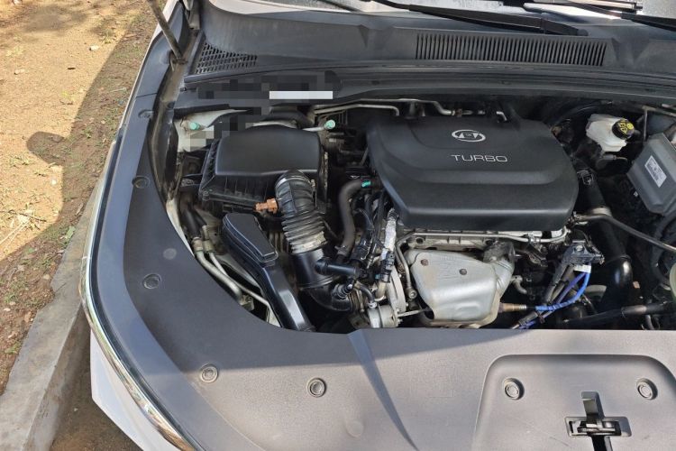 Used Wuling Victory 2022 1.5T Manual Elite Edition Engine Bay Right