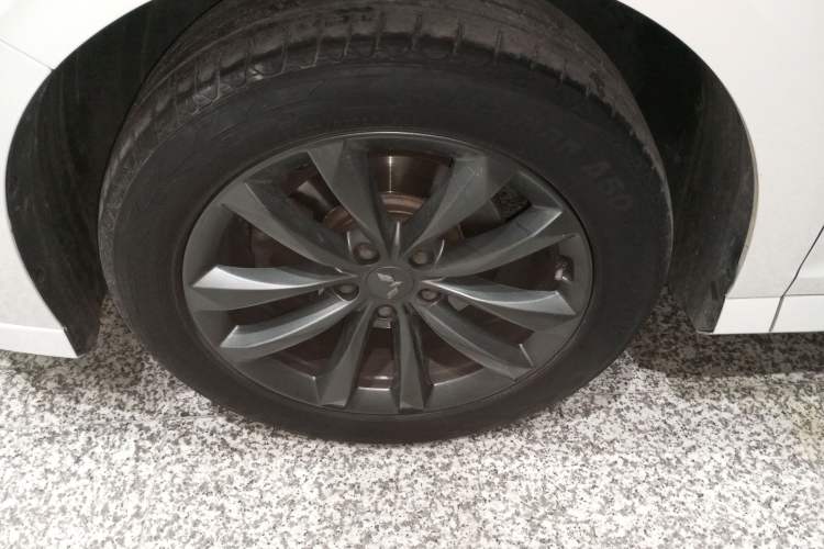Used Wuling Victory 2022 1.5T CVT Elite Version Exterior 3