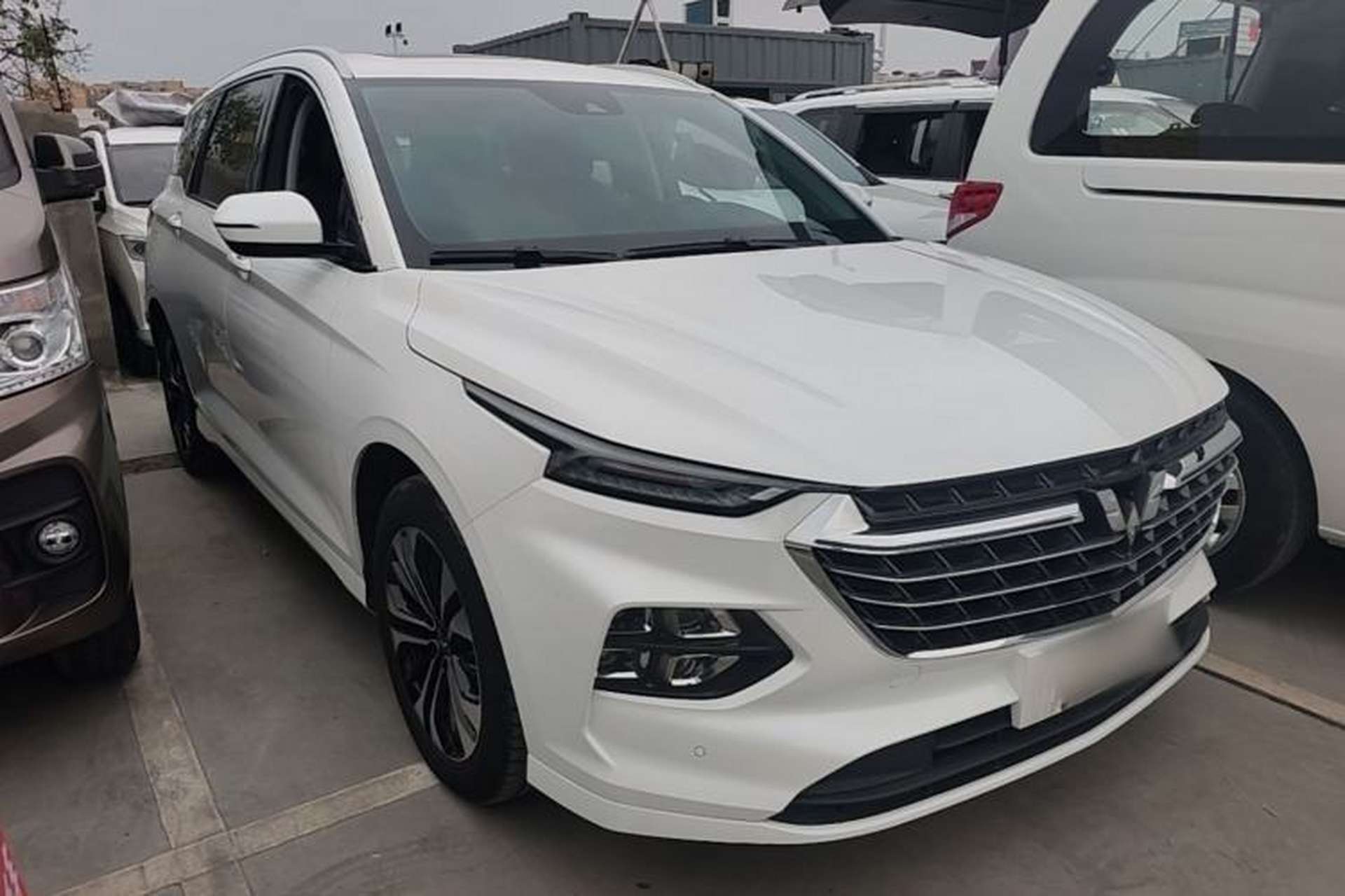 Used Wuling Victory 2022 280T 1.5T CVT Flagship Edition Front Right 45 Deg