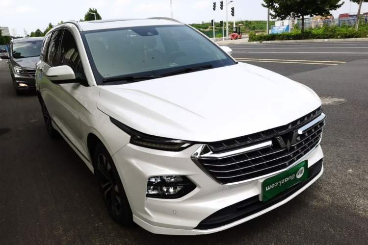 Used Wuling Victory 2022 280T 1.5T CVT Flagship Edition Front Right 45 Deg