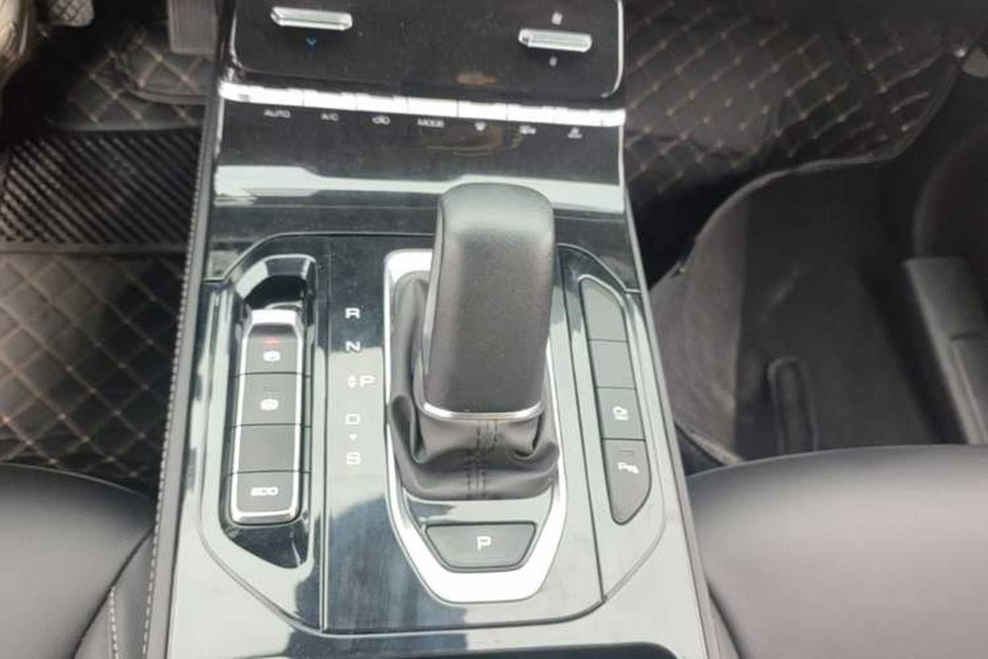 Used Wuling Victory 2022 280T 1.5T CVT Flagship Edition Gear Lever