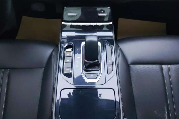 Used Wuling Victory 2022 280T 1.5T CVT Flagship Edition Gear Lever