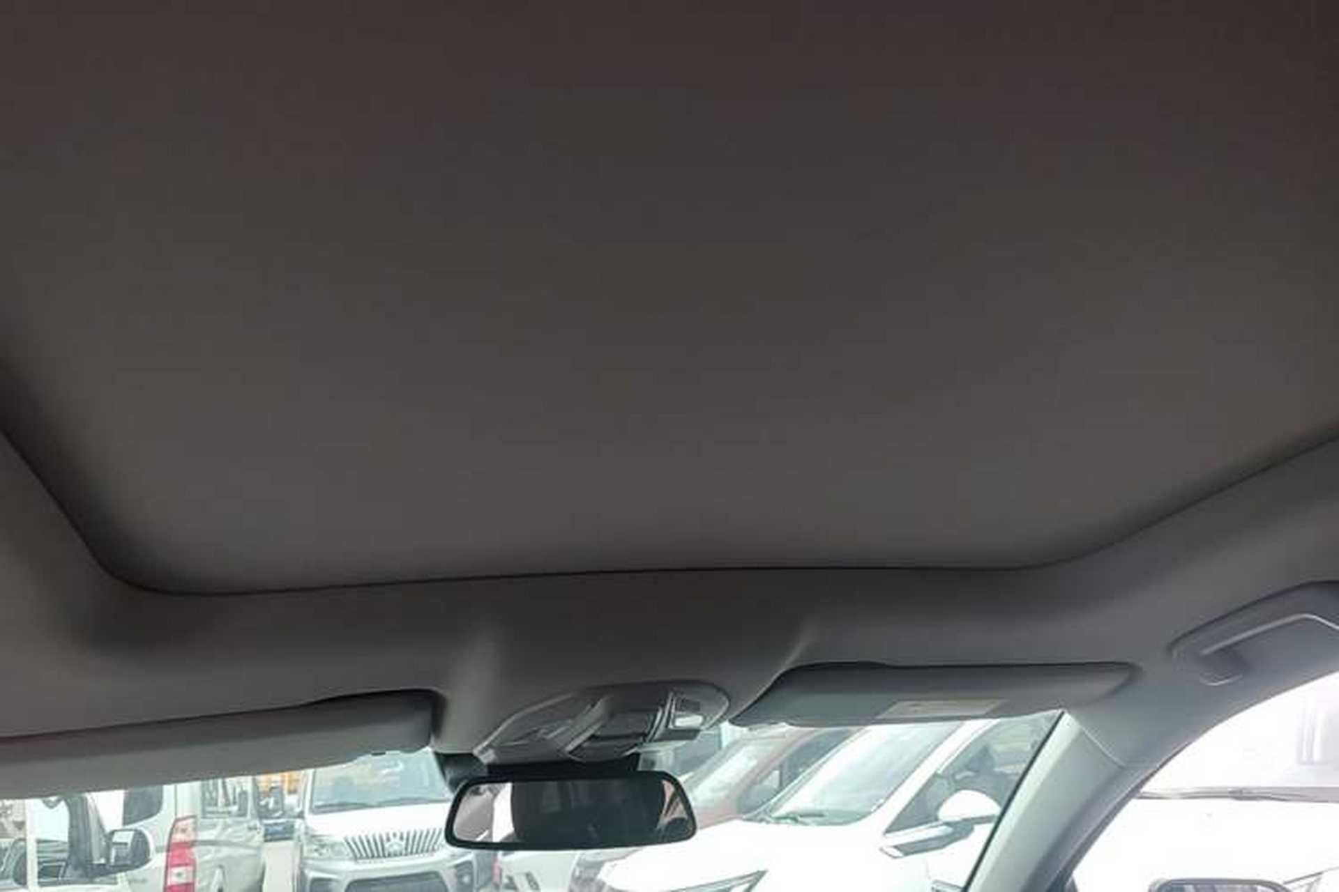 Used Wuling Victory 2022 280T 1.5T CVT Flagship Edition Headliner