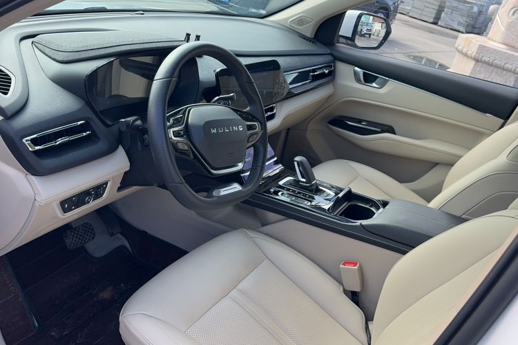 Used Wuling Victory 2022 280T 1.5T CVT Flagship Edition Interior 1