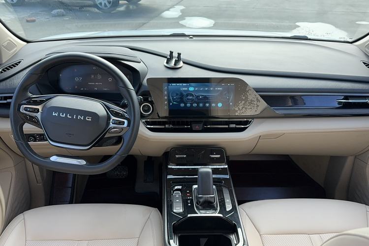 Used Wuling Victory 2022 280T 1.5T CVT Flagship Edition Interior 4